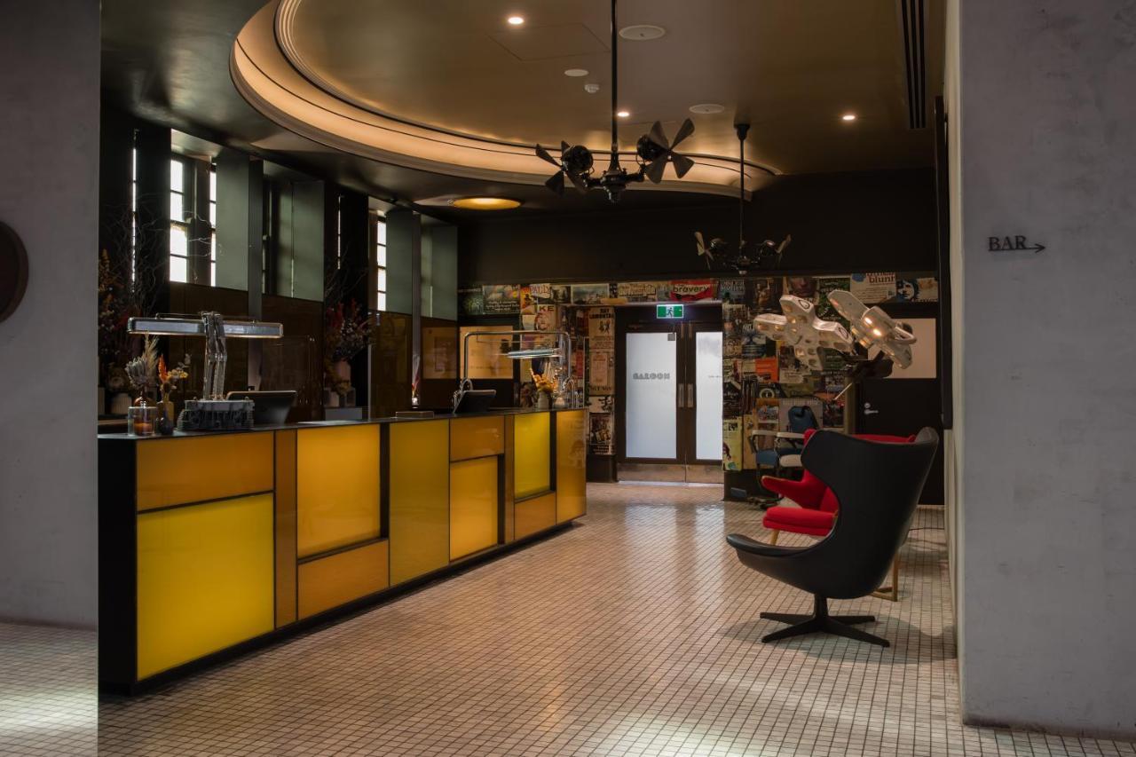 ジ オールド クレア ホテル シドニー エクステリア 写真 The interior of the bar